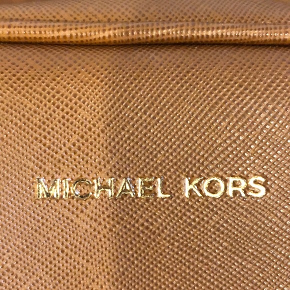 Michael Kors wristlet pouch - Picture 8 of 8
